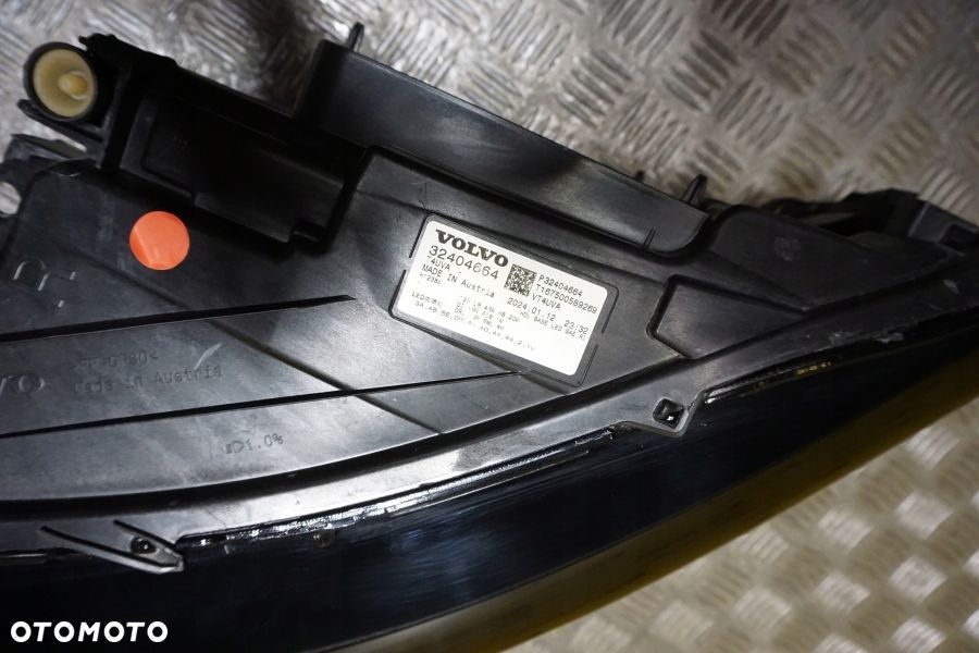 VOLVO C40 XC40 LIFT 2022 2023 - REFLEKTOR LAMPA FULL LED PRAWA USA - 7