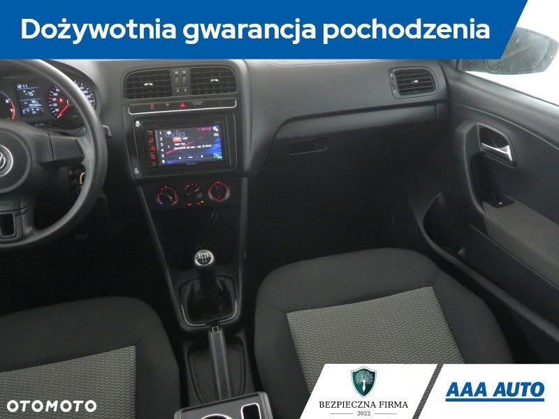 Volkswagen Polo - 9