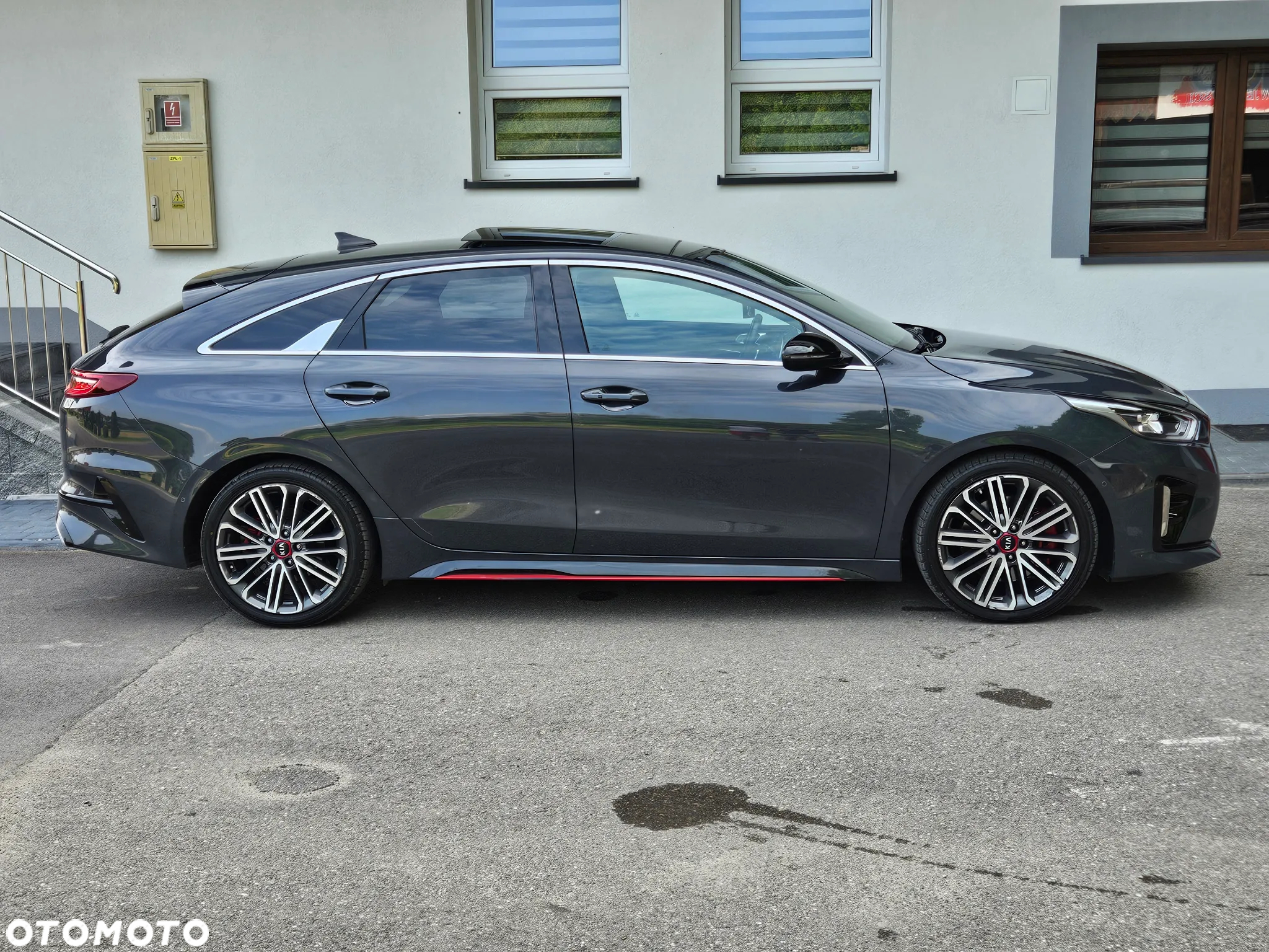 Kia ProCeed 1.6 T-GDI GT DCT - 8