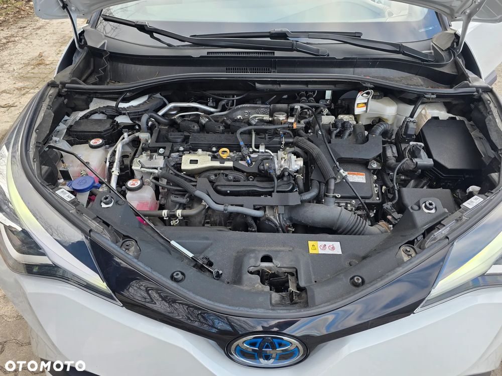 Toyota C-HR 2.0 Hybrid Executive - 22