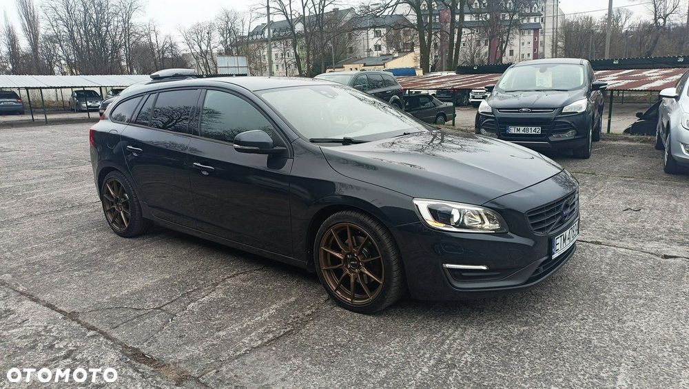 Volvo V60 - 40