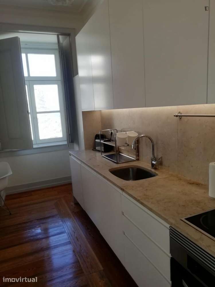 Apartamento com 2 quartos - localizado em Sé Lisbon - Grande imagem: 3/13