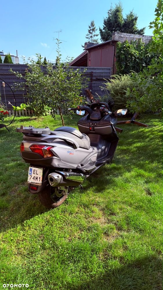 Suzuki Burgman - 4