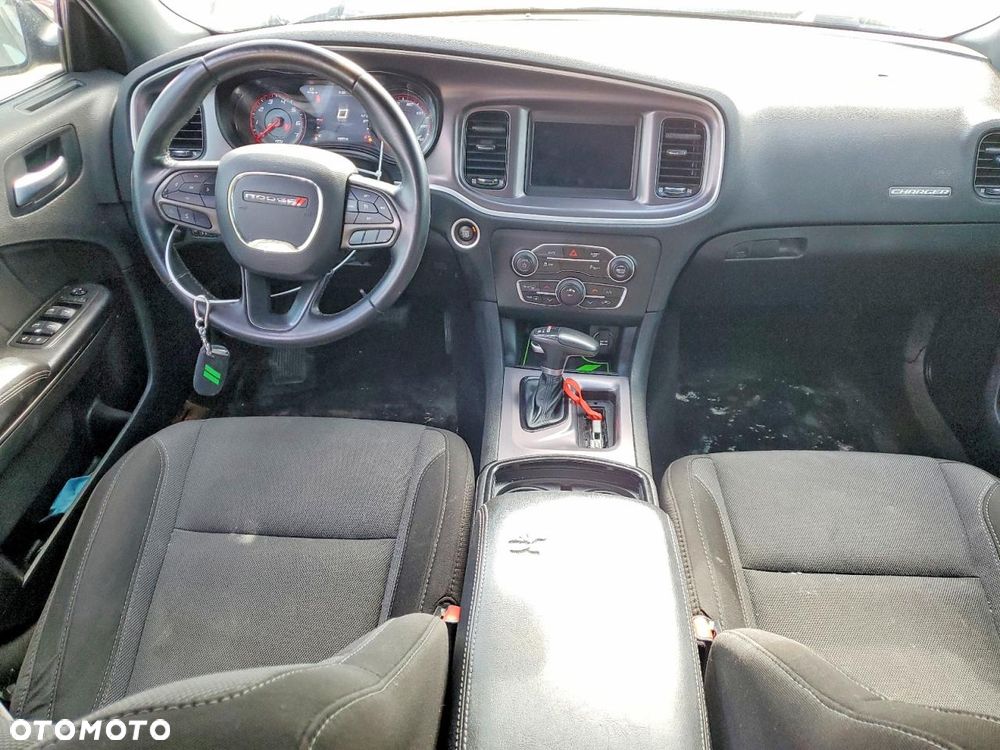 Dodge Charger 3.6 SXT AWD - 7
