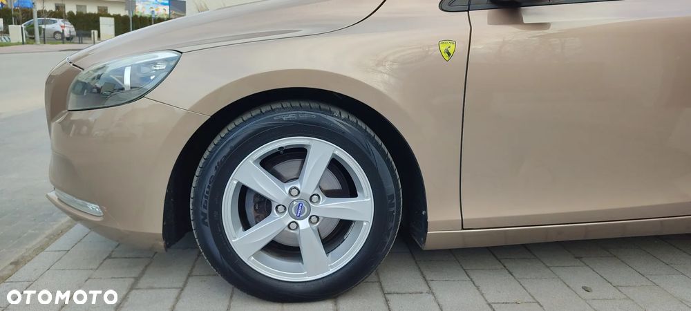 Volvo V40 D2 Kinetic - 4