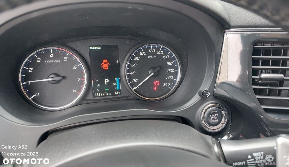 Mitsubishi Outlander 2.0 Intense + 4WD CVT - 11
