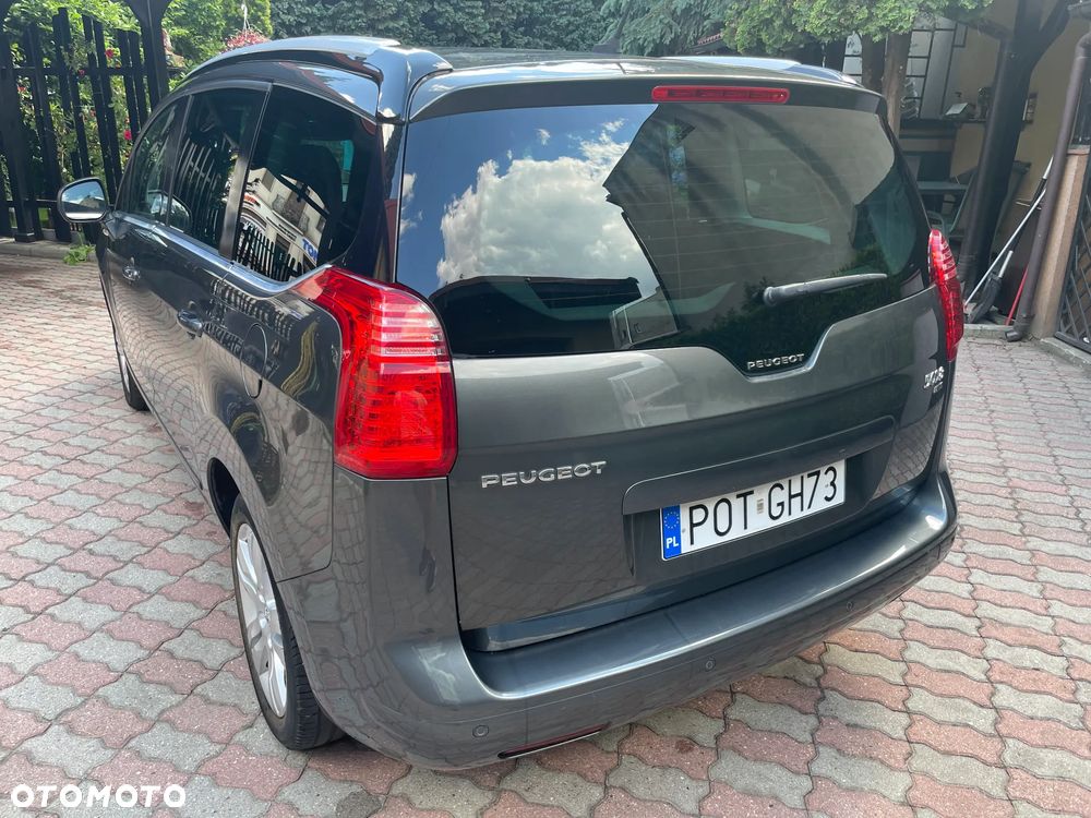 Peugeot 5008 - 5