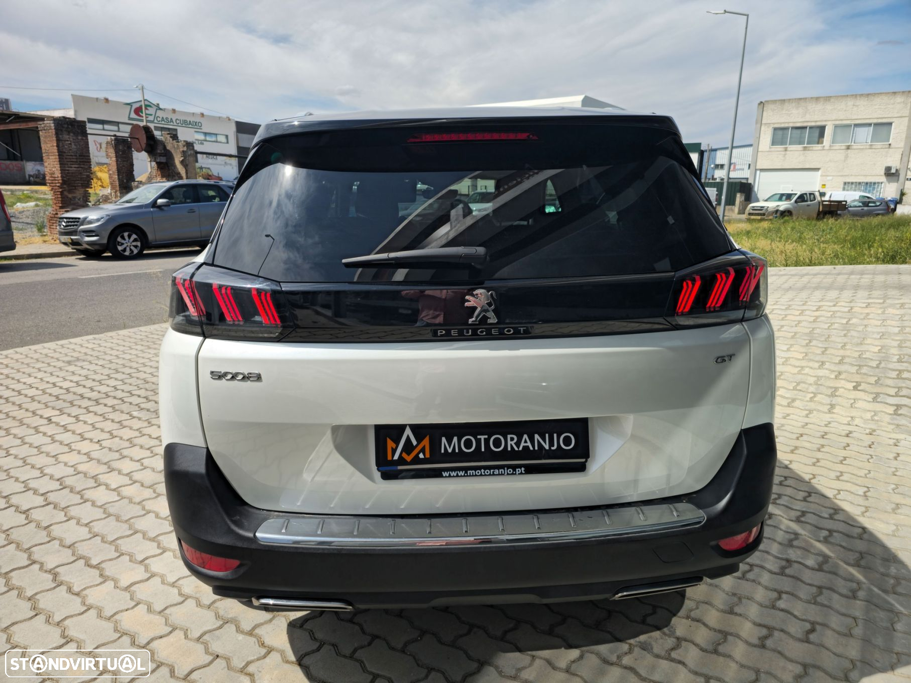 Peugeot 5008 1.5 BlueHDi GT EAT8 - 5