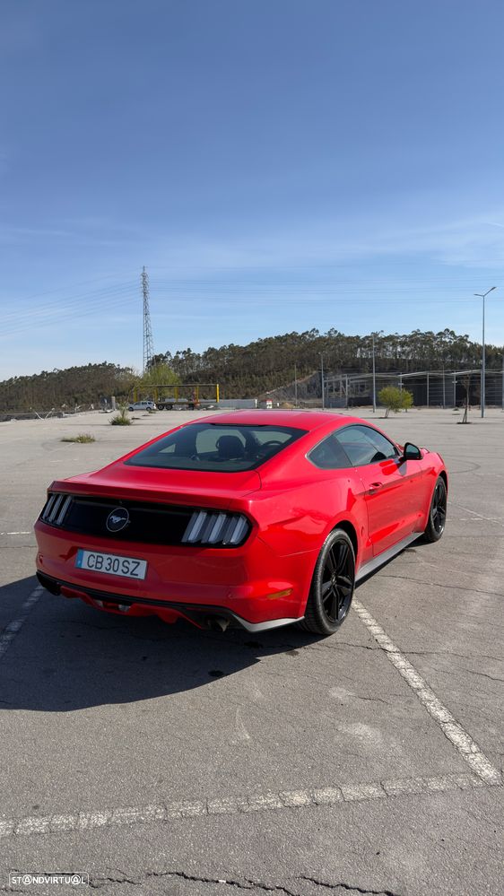 Ford Mustang 2.3 Eco Boost - 6