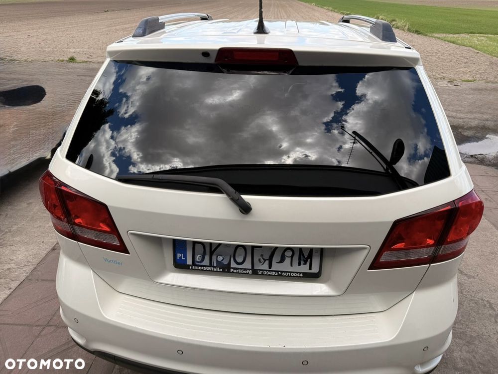 Fiat Freemont 2.0 Multijet 16V DPF Automatik Allrad Lounge - 2