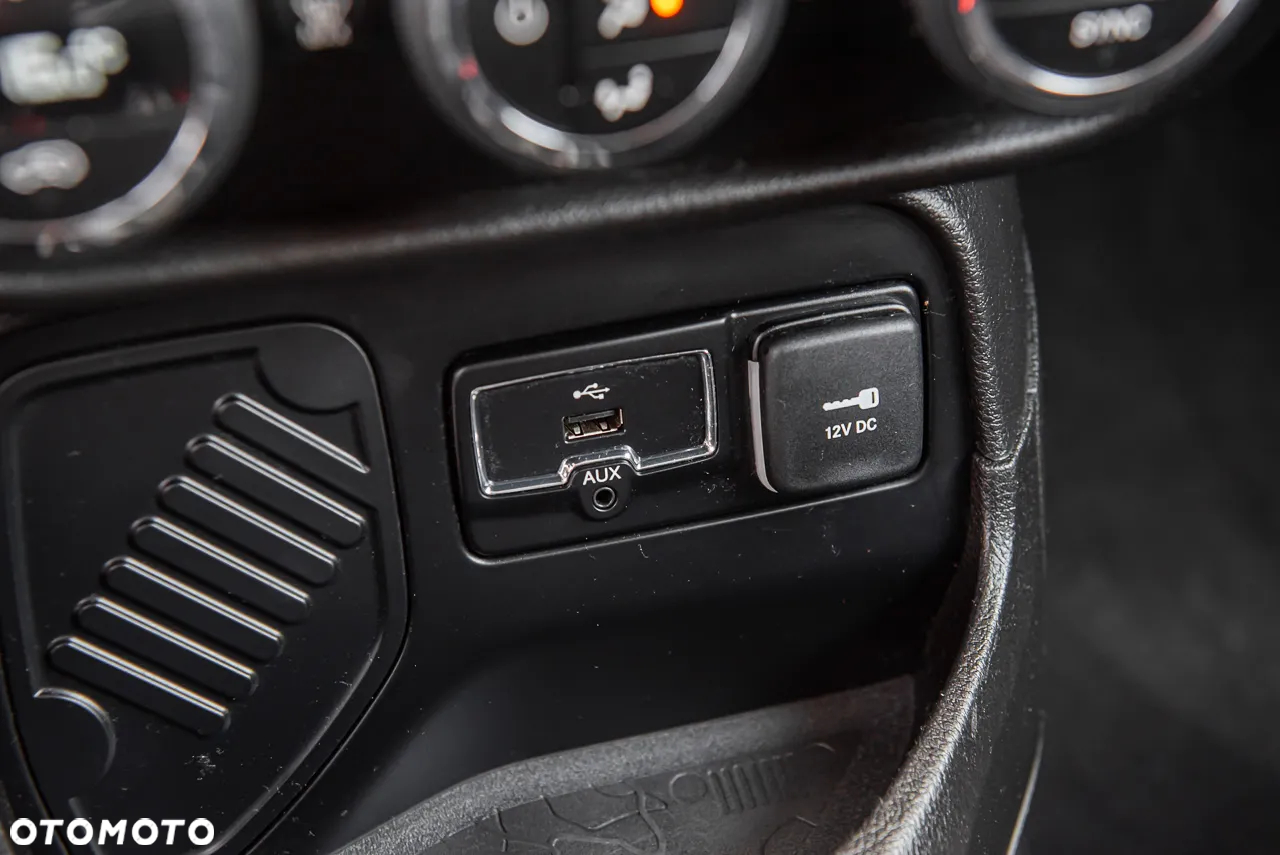 Jeep Renegade - 24