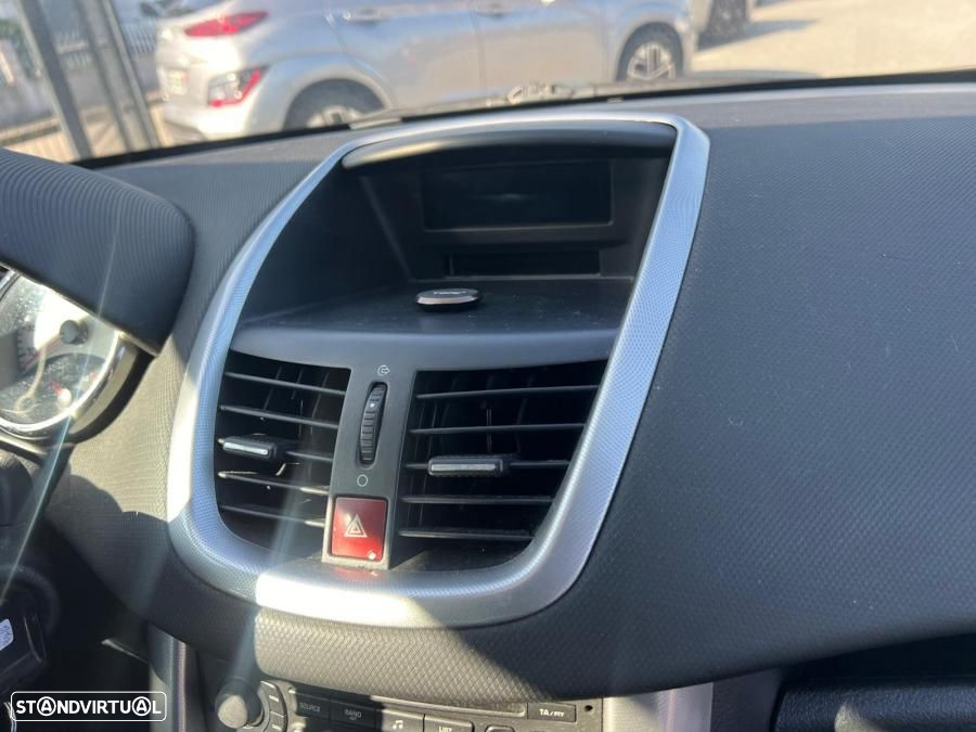 Peugeot 207 1.6 HDi Sport - 8