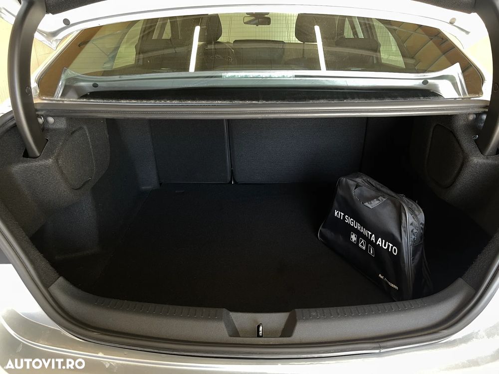 Renault Megane TCe 140 GPF Equilibre - 13