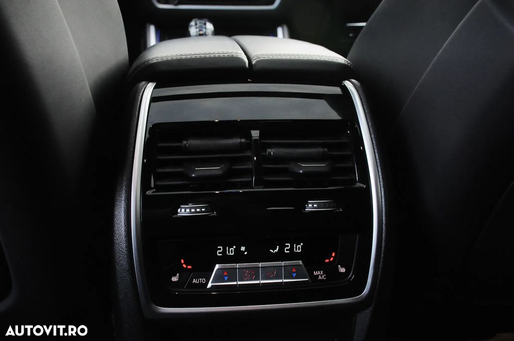 BMW X6 M M50i - 37