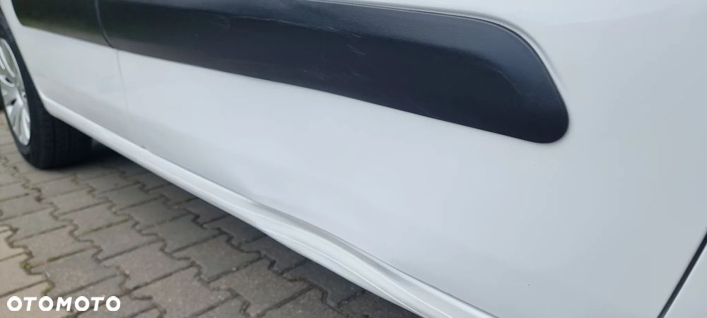 Peugeot Partner - 13