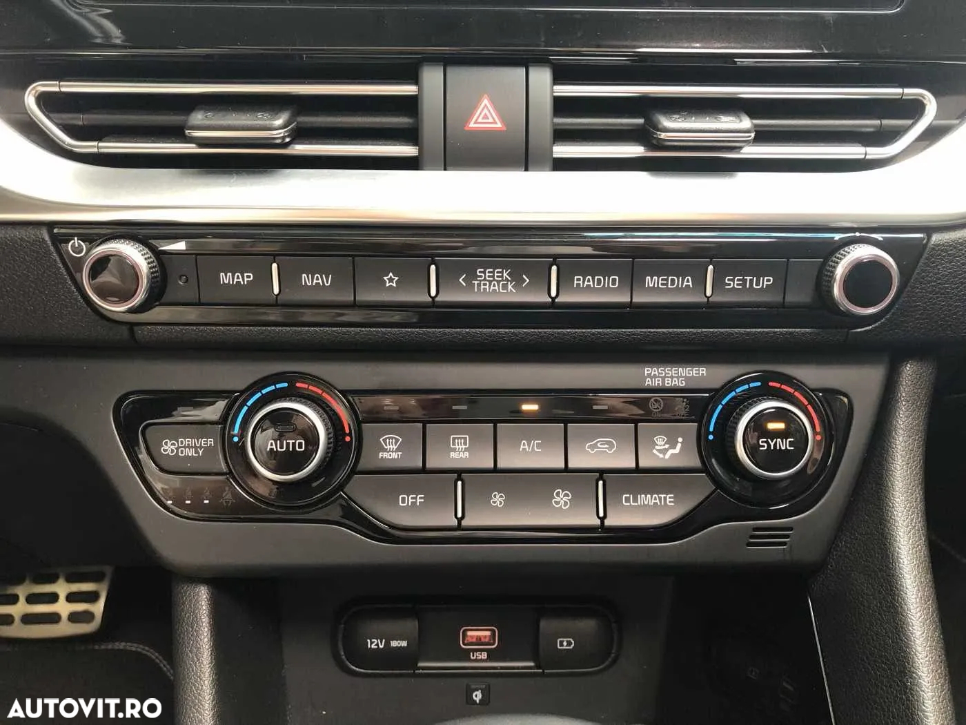 Kia Niro 1.6 GDI HEV 2WD OPF Aut. Spirit - 11