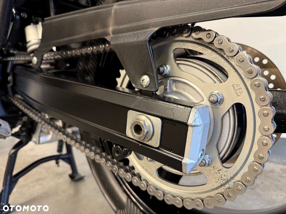 Suzuki V-STROM - 27