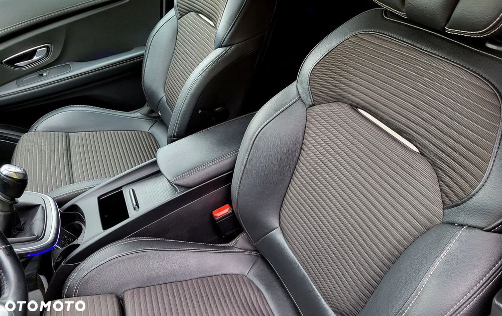 Renault Scenic ENERGY TCe 115 INTENS - 21