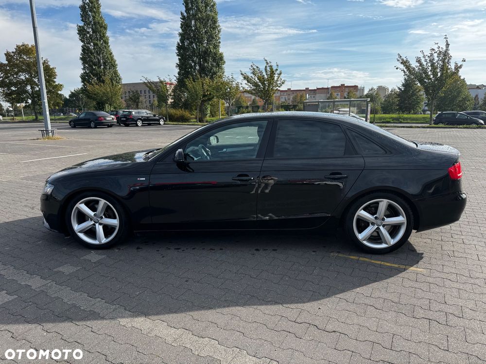 Audi A4 Limousine - 13