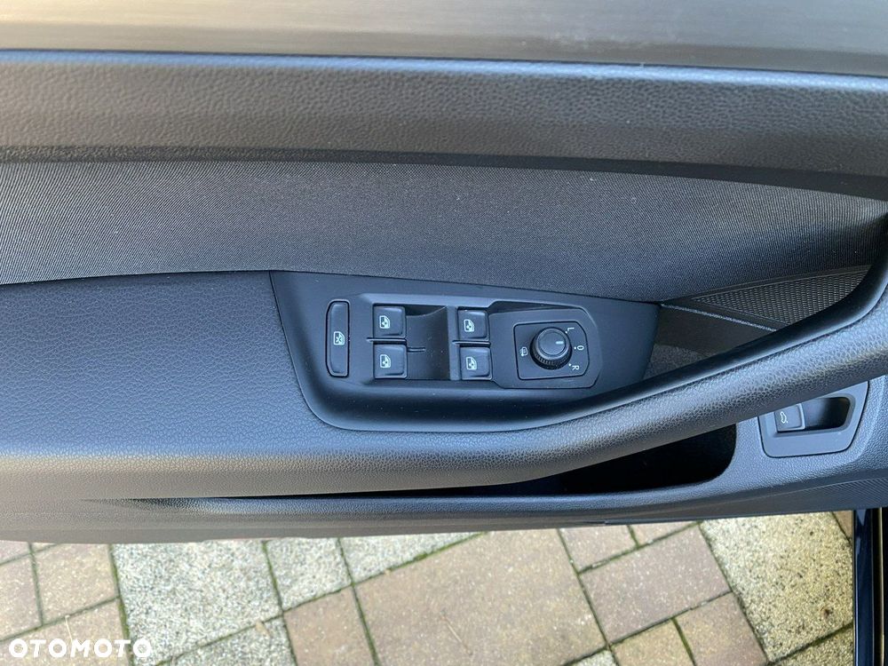 Volkswagen Passat 1.5 TSI EVO Essence - 24