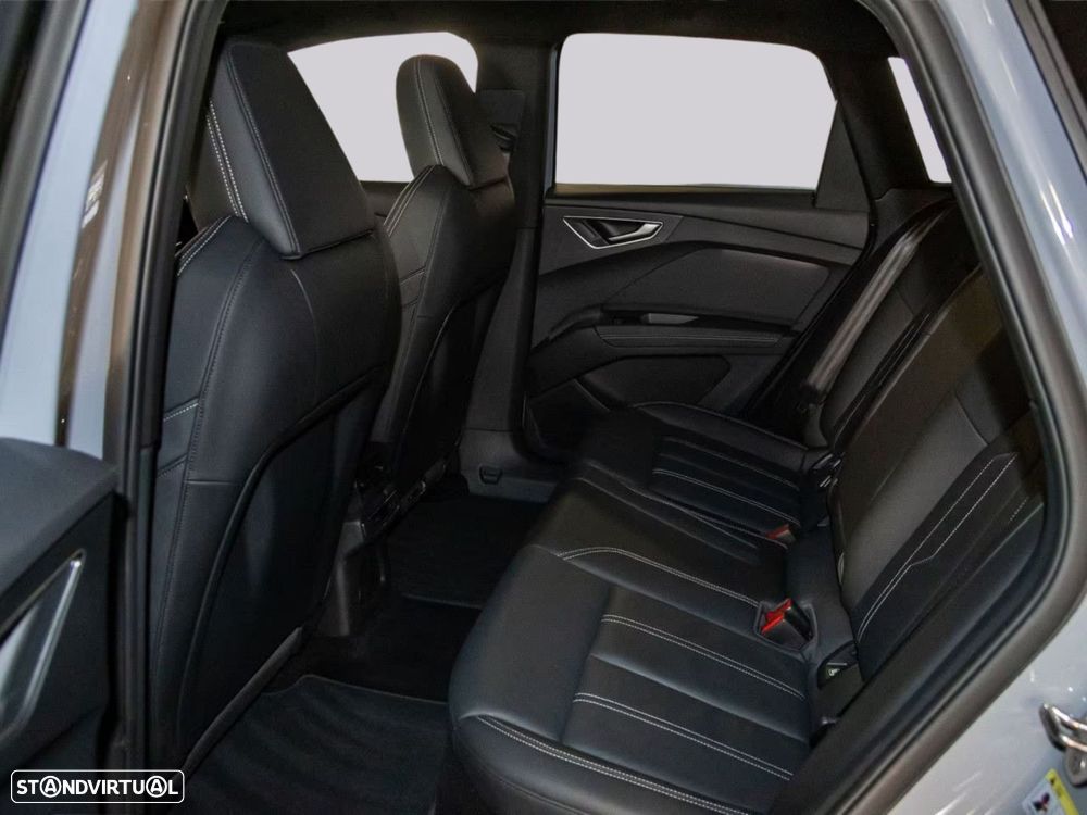 Audi Q4 e-tron - 16