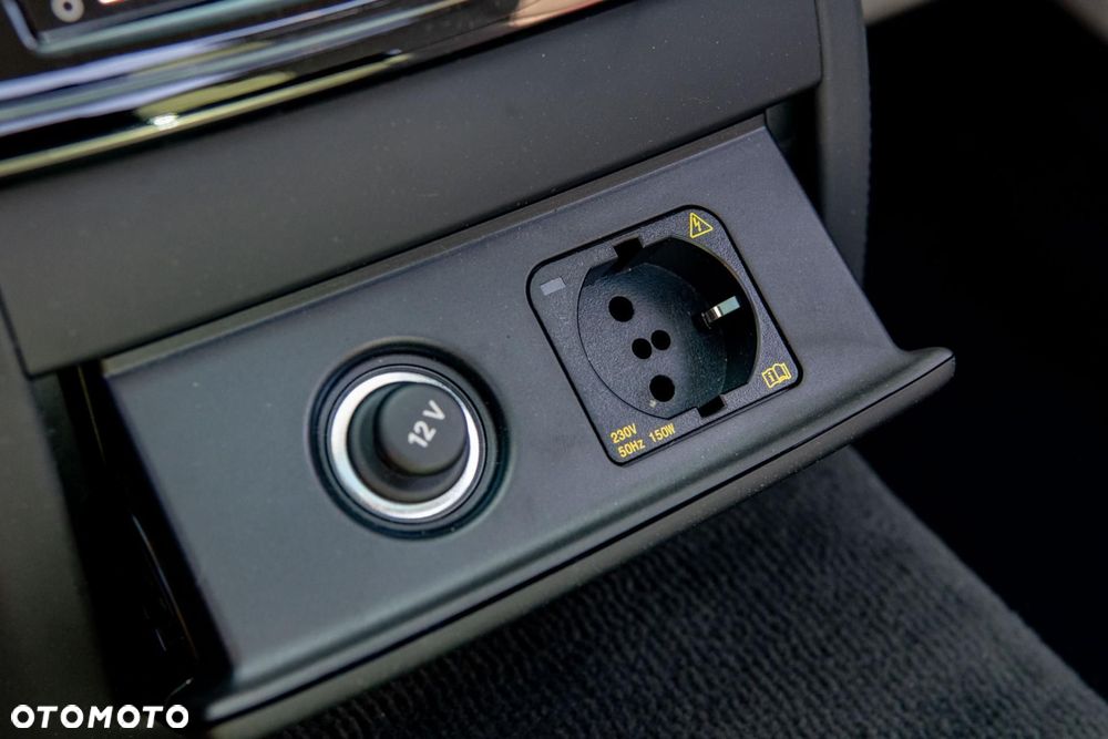 Audi A8 L 55 TFSI mHEV Quattro Tiptr - 36
