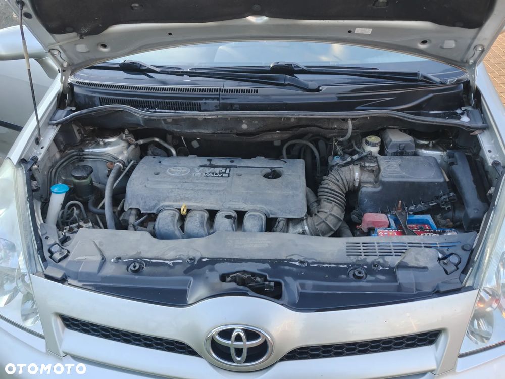 Toyota Corolla Verso 1.8 Sol + 7os - 7