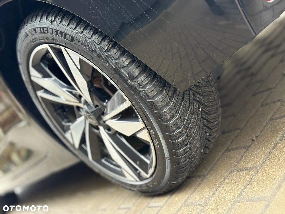 Peugeot 308 PureTech 130 EAT8 Allure - 17