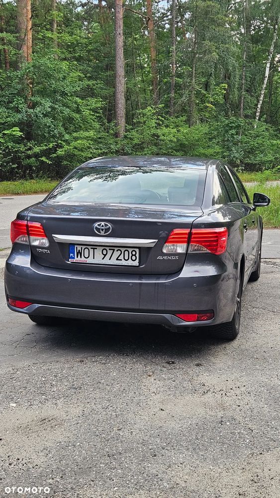 Toyota Avensis 1.8 Premium - 5
