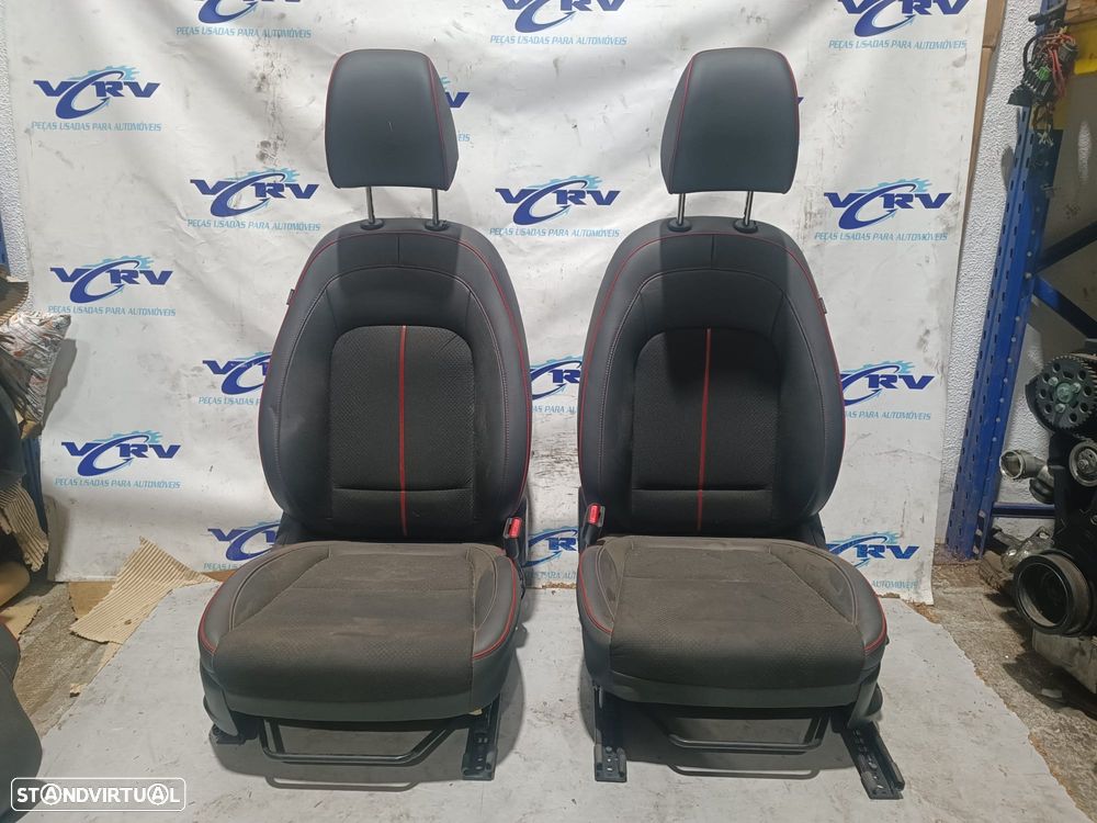 Conjunto de Bancos Hyundai Kauai - 1