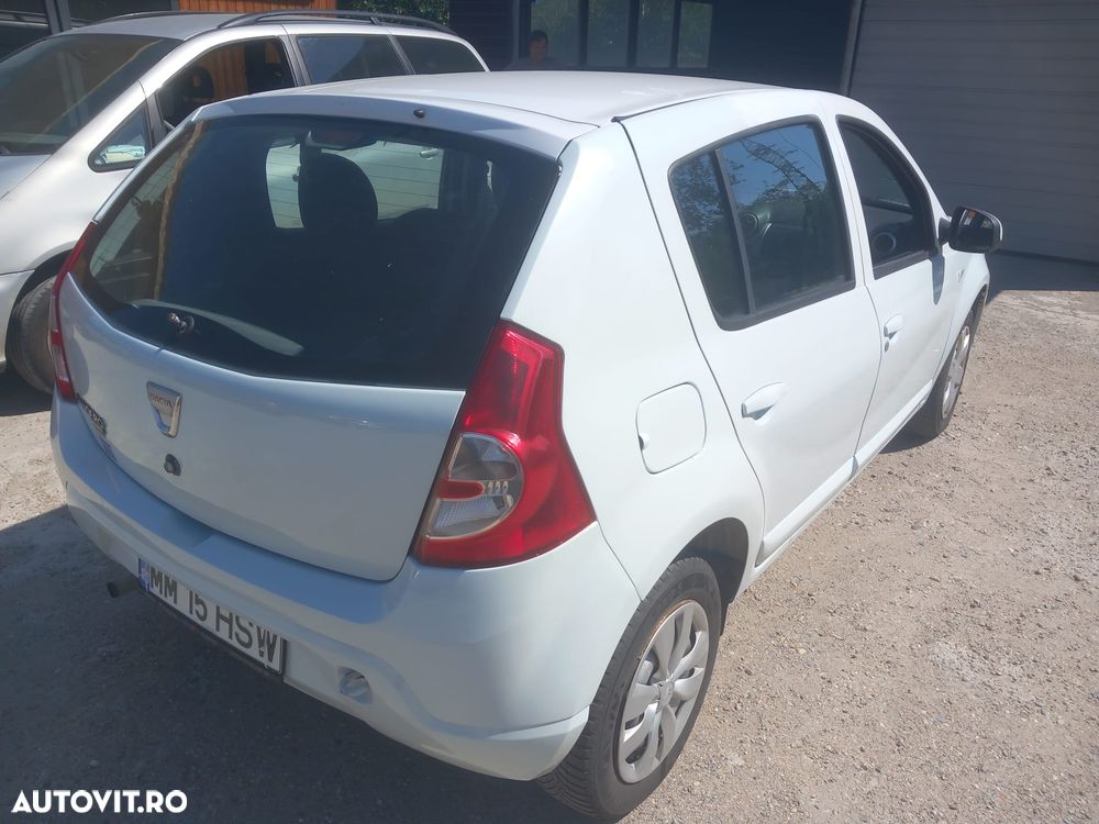 Dacia Sandero - 4