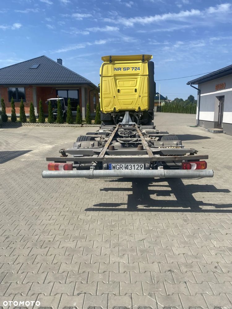 Mercedes-Benz Actros - 4