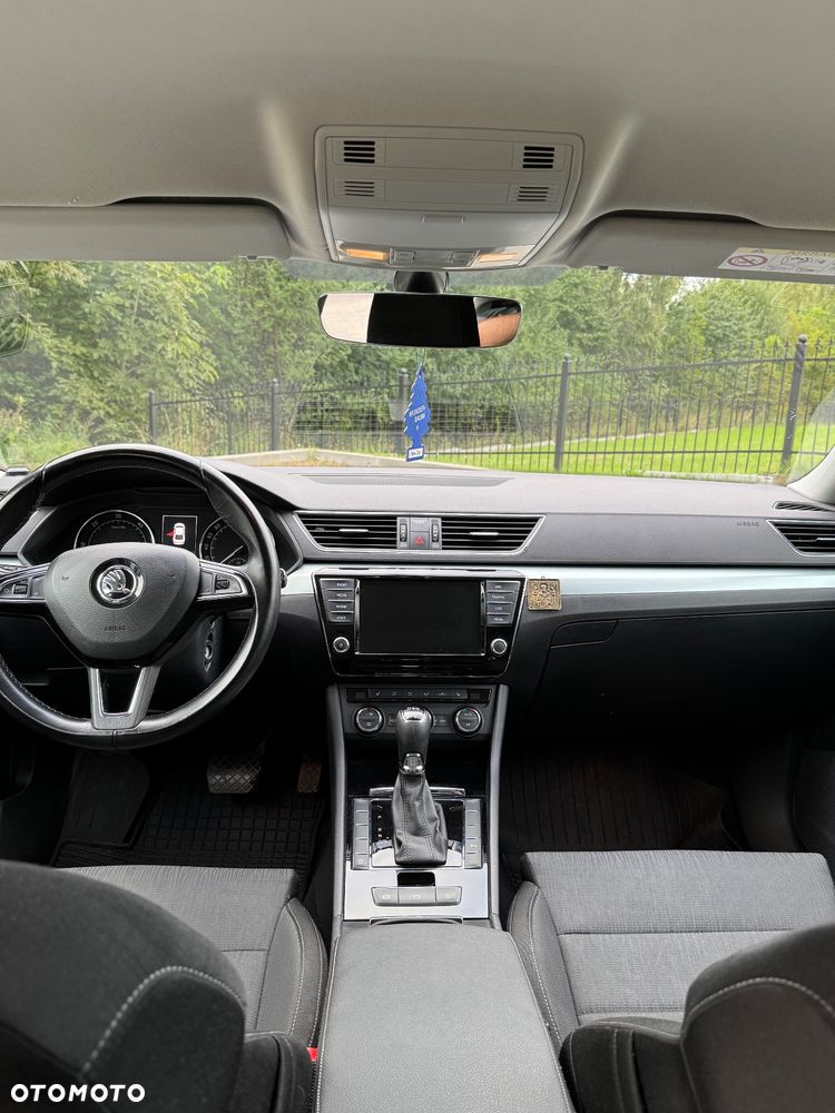 Skoda Superb 1.6 TDI Ambition DSG - 10