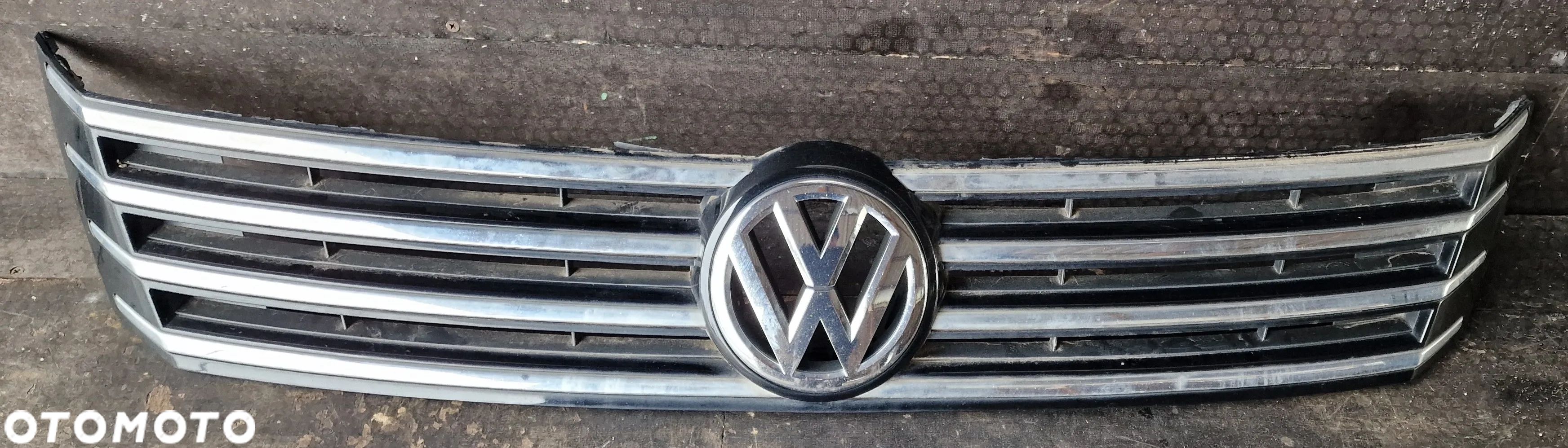 GRILL ATRAPA CHŁODNICY VW PASSAT B7 - 1