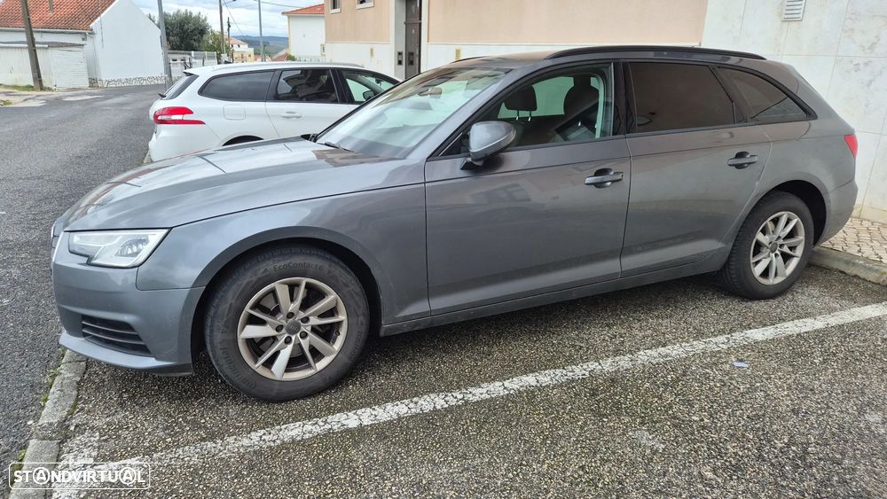 Audi A4 Avant 2.0 TDI Business Line - 2