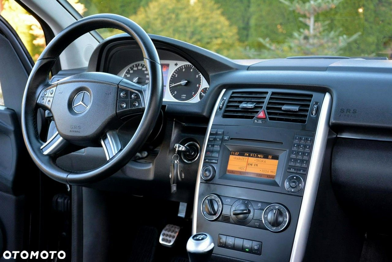 Mercedes-Benz Klasa B 180 - 19