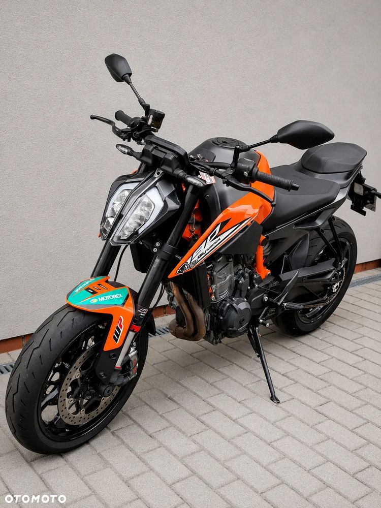KTM DUKE 890 - 4