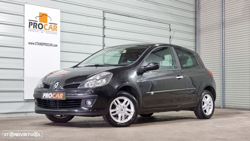 Renault Clio 1.2 16V Confort - 1