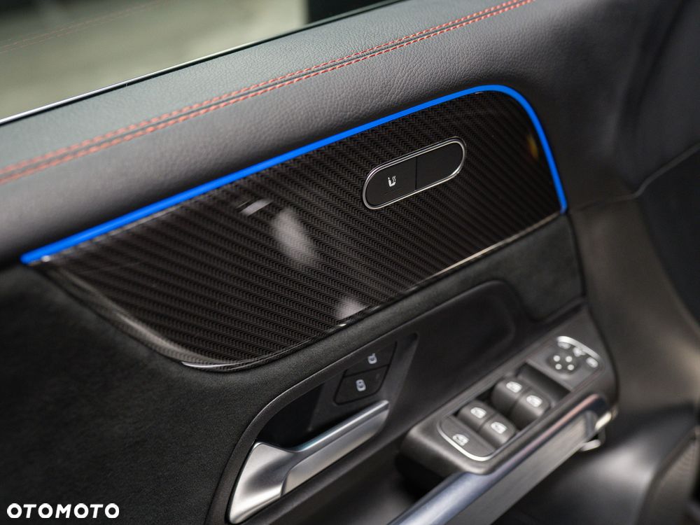 Mercedes-Benz GLB 200 AMG Line 7G-DCT - 23