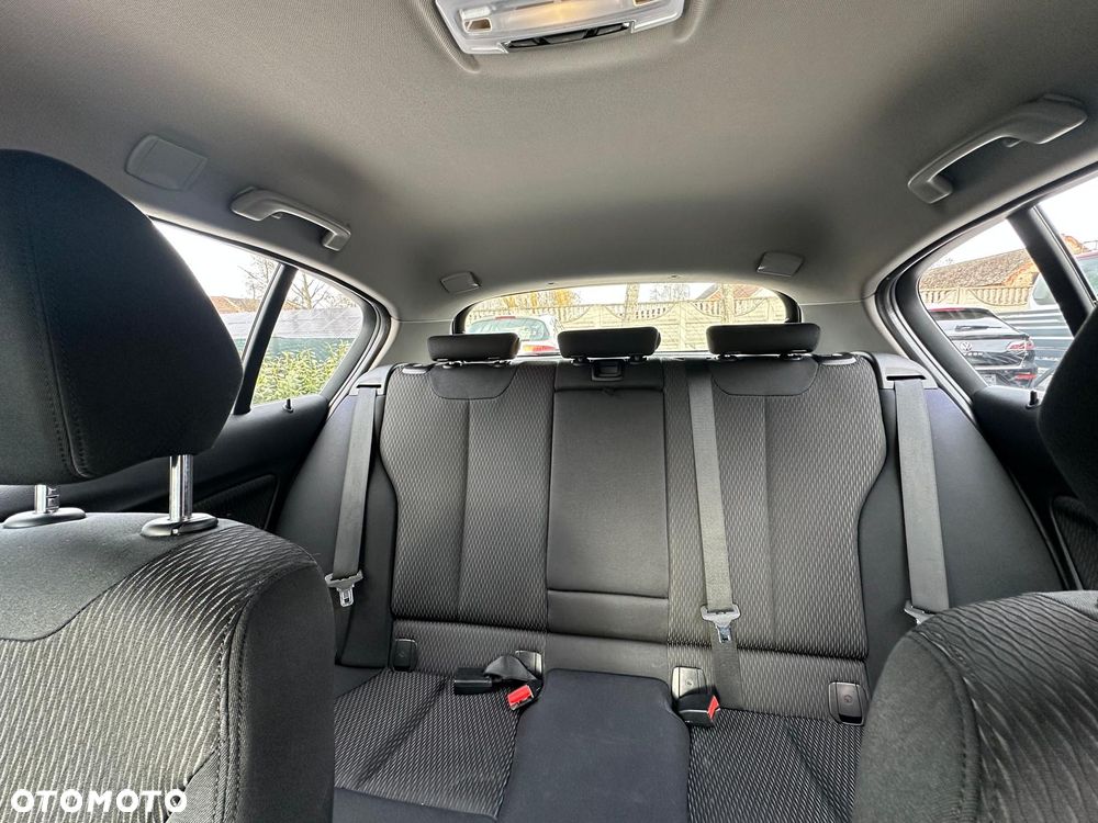 BMW Seria 1 116d - 20