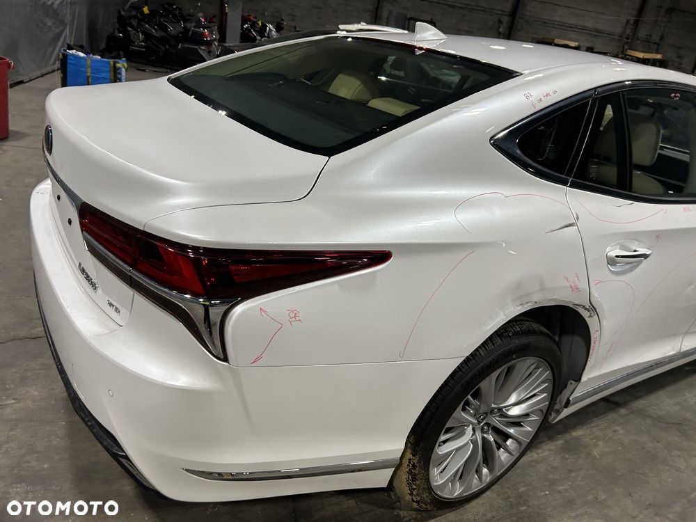 Lexus LS 500 Omotenashi AWD - 23