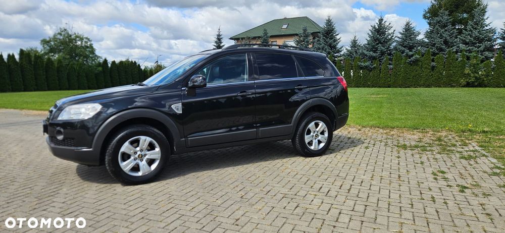 Chevrolet Captiva 2.0 2WD 7 Sitzer LS Family Edition - 24