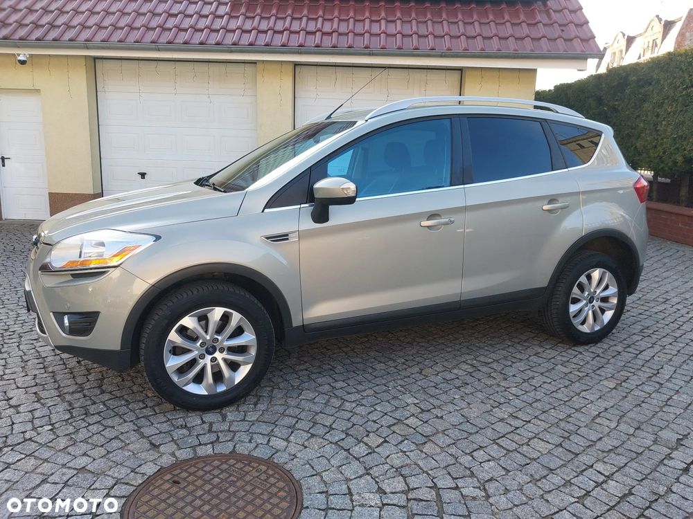 Ford Kuga 2.0 TDCi 2x4 Titanium - 3
