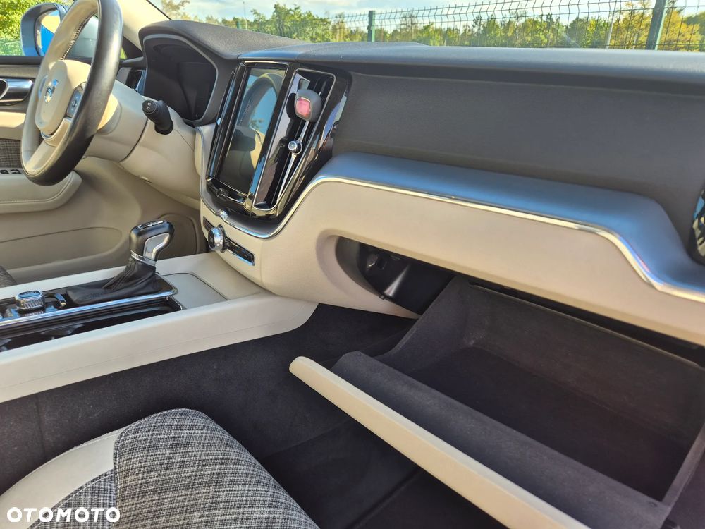 Volvo XC 60 - 26