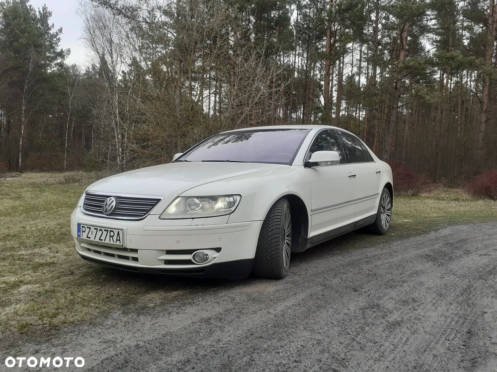 Volkswagen Phaeton - 1