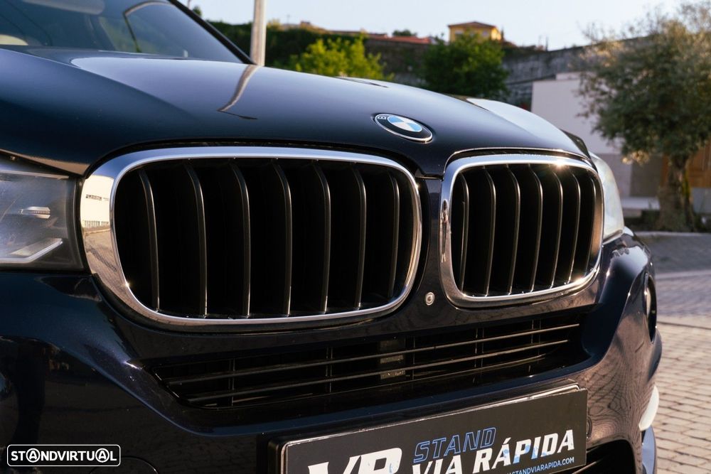 BMW X5 25 d sDrive Comfort 7L - 48