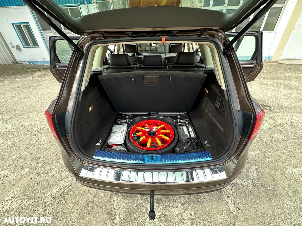 VOLKSWAGEN Touareg 2013 — imagine 19