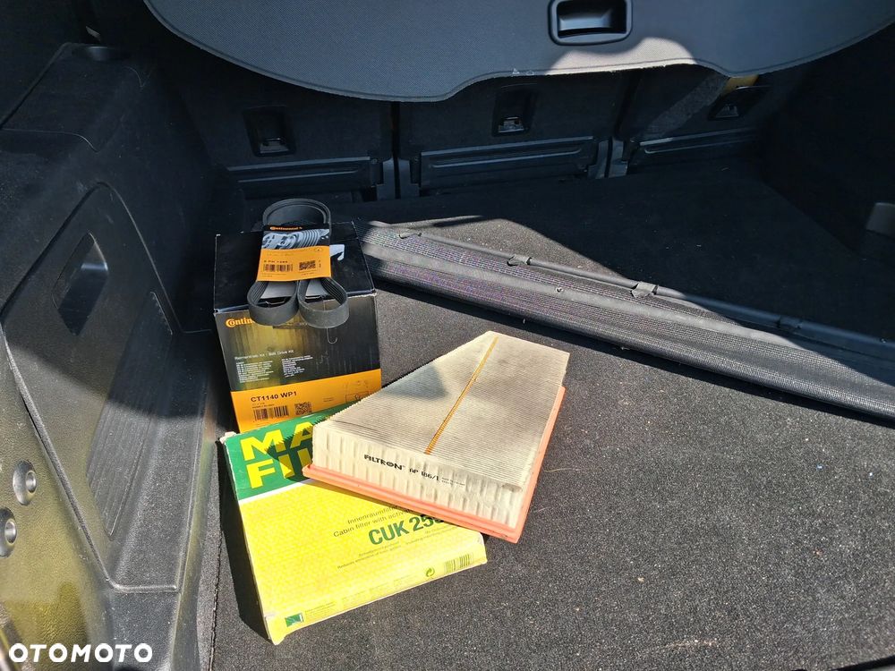 Ford S-Max 2.0 TDCi DPF Business Edition - 31