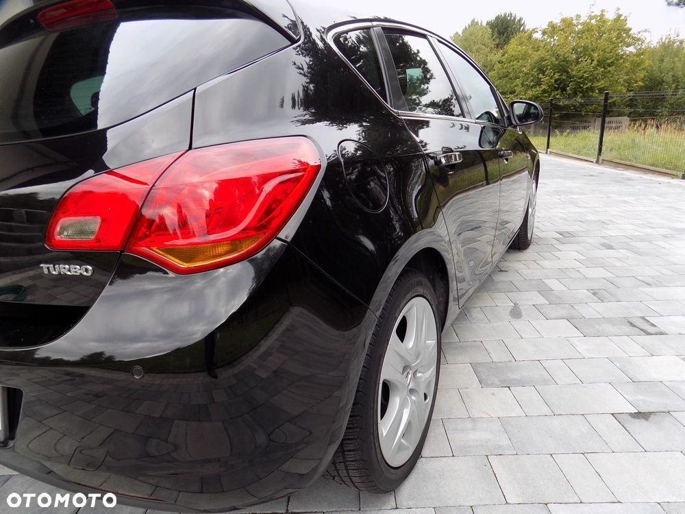 Opel Astra 1.4 Turbo - 26