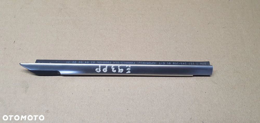 Listwa drzwi prawy przód przednia prawa BMW 3 E93 7157249 7157250 - 3
